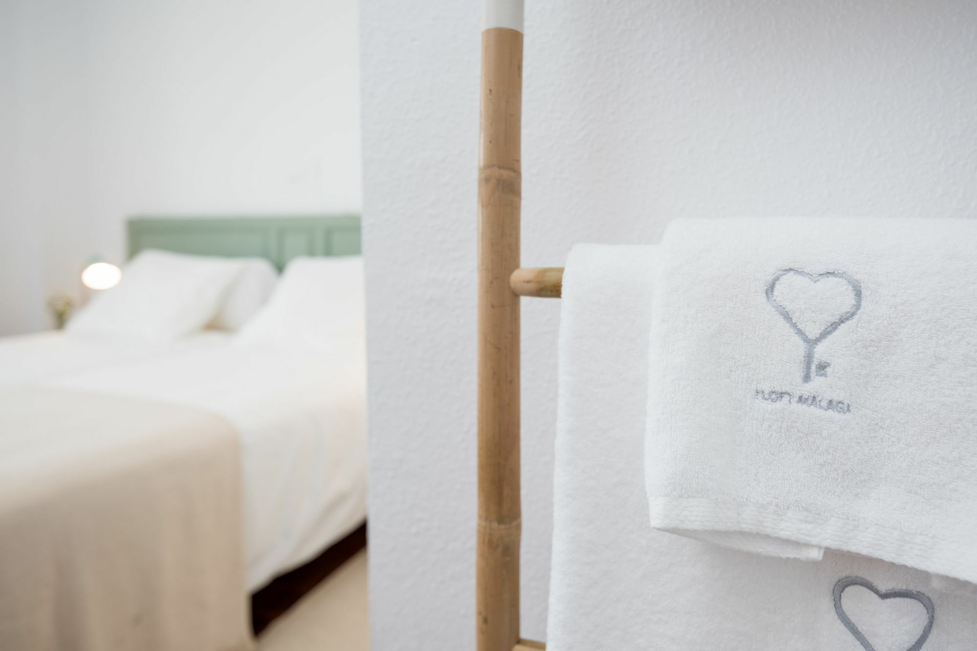 Apartamentos Paseo De La Farola Malaga Zewnętrze zdjęcie
